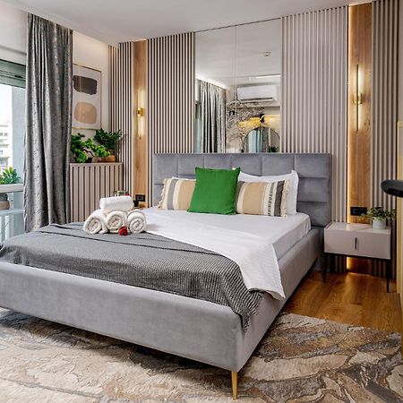Romana Vibe Elegance In The Heart Of The City บูคาเรสต์ ภายนอก รูปภาพ