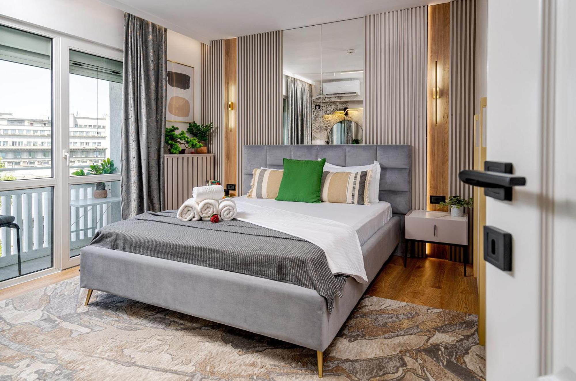 Romana Vibe Elegance In The Heart Of The City บูคาเรสต์ ภายนอก รูปภาพ