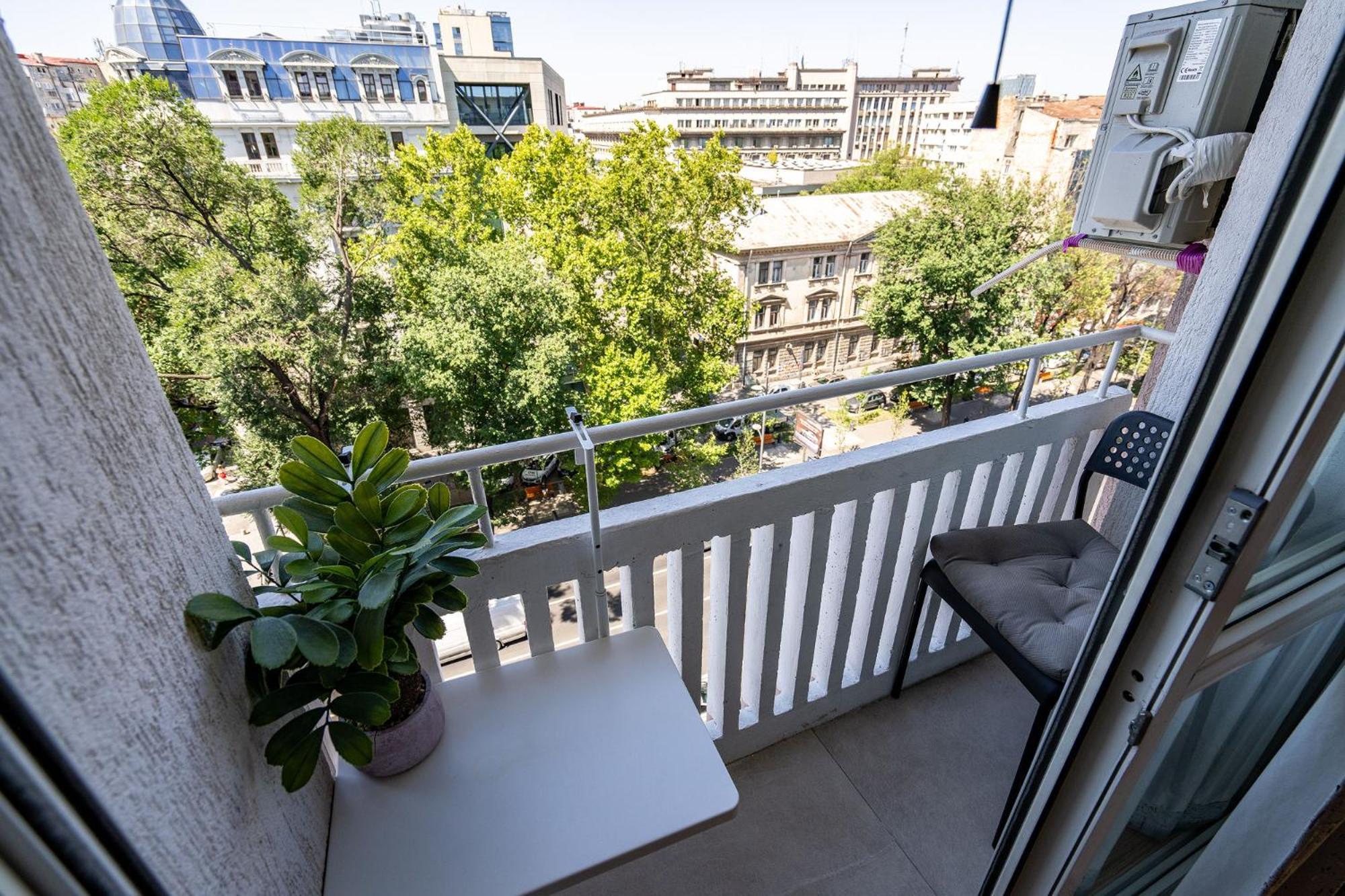 Romana Vibe Elegance In The Heart Of The City บูคาเรสต์ ภายนอก รูปภาพ
