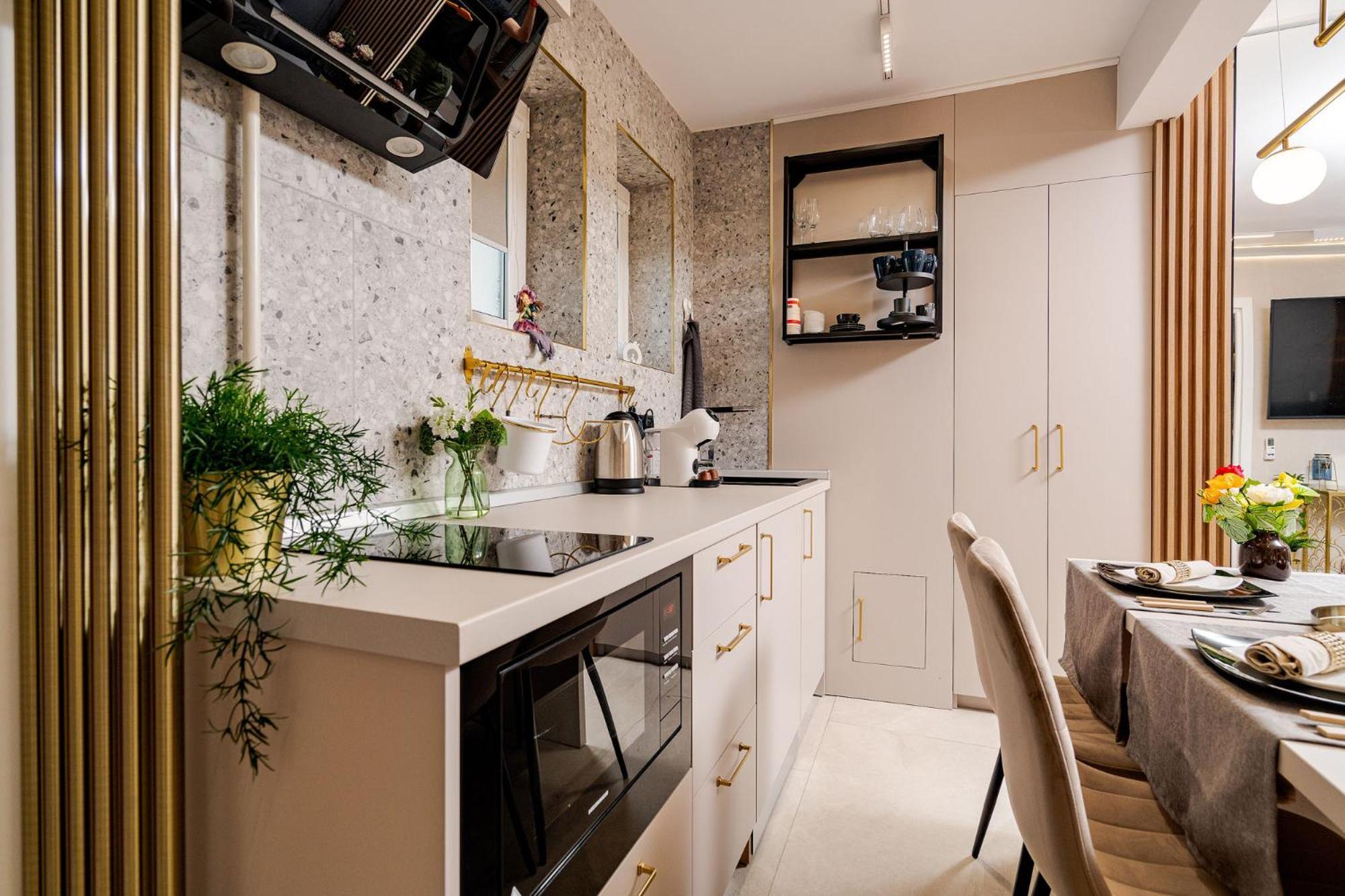 Romana Vibe Elegance In The Heart Of The City บูคาเรสต์ ภายนอก รูปภาพ